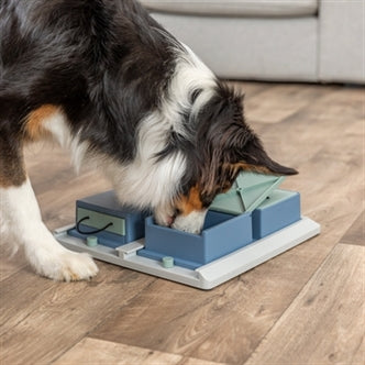 TRIXIE DOG ACTIVITY POKER BOX 1 31X31 CM