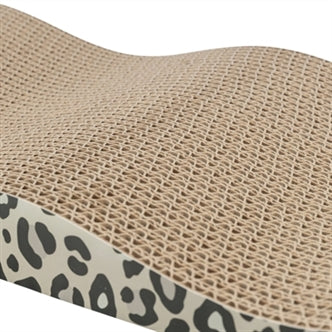 TRIXIE KRABPLANK LEO KARTON PANTERPRINT MET KATTENKRUID / CATNIP 44X25X6 CM 2 ST